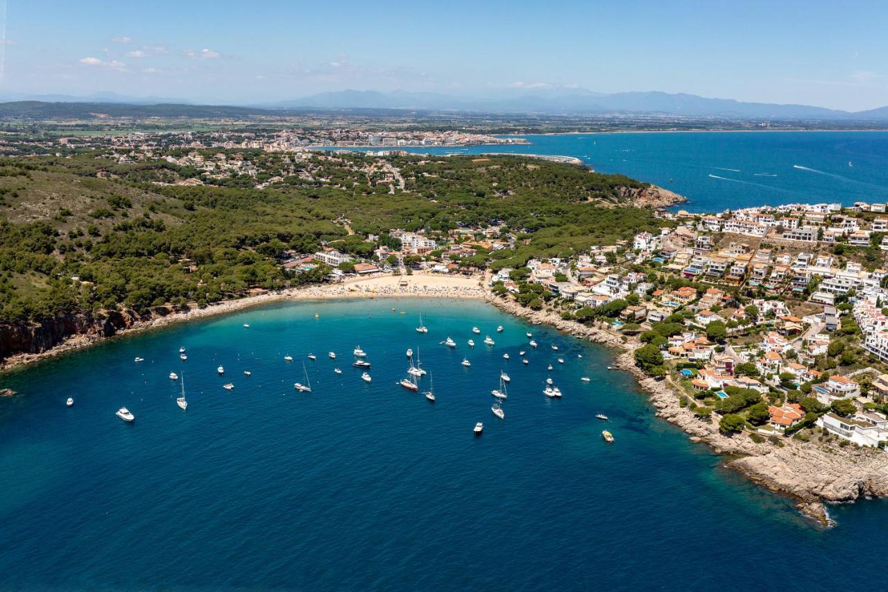 ホテル Wecamp Cala Montgo L' Escala エクステリア 写真