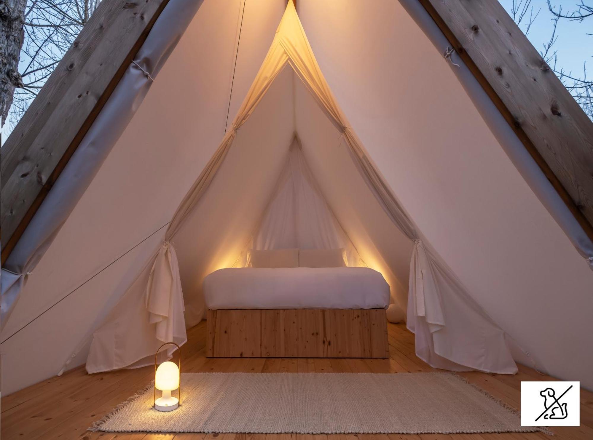 ホテル Wecamp Cala Montgo L' Escala エクステリア 写真