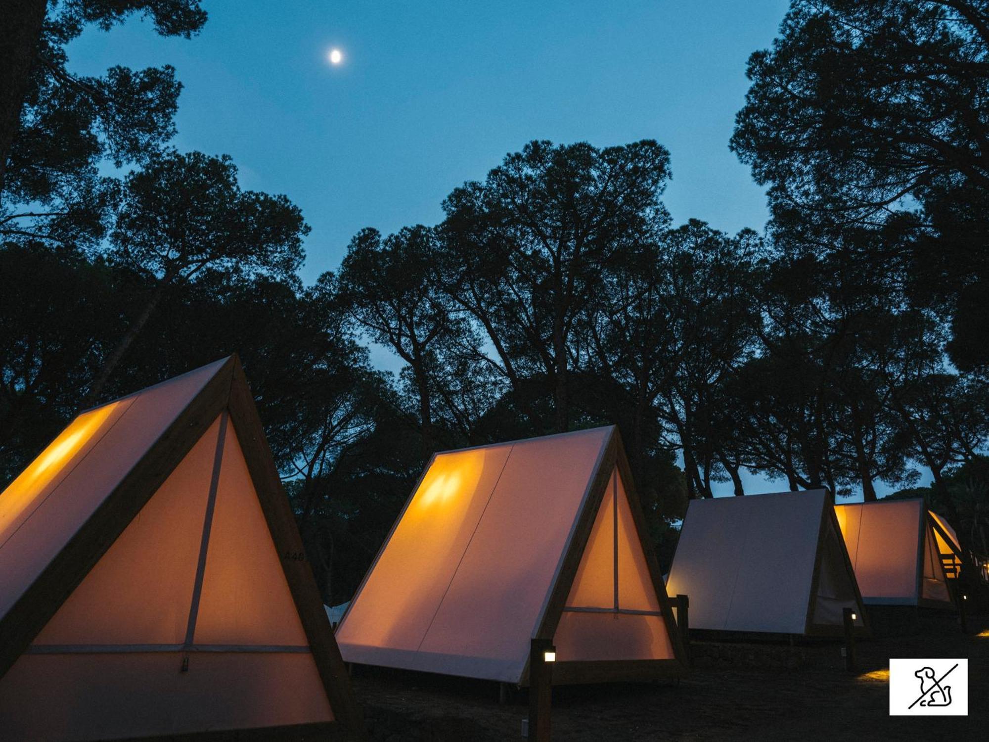 ホテル Wecamp Cala Montgo L' Escala エクステリア 写真